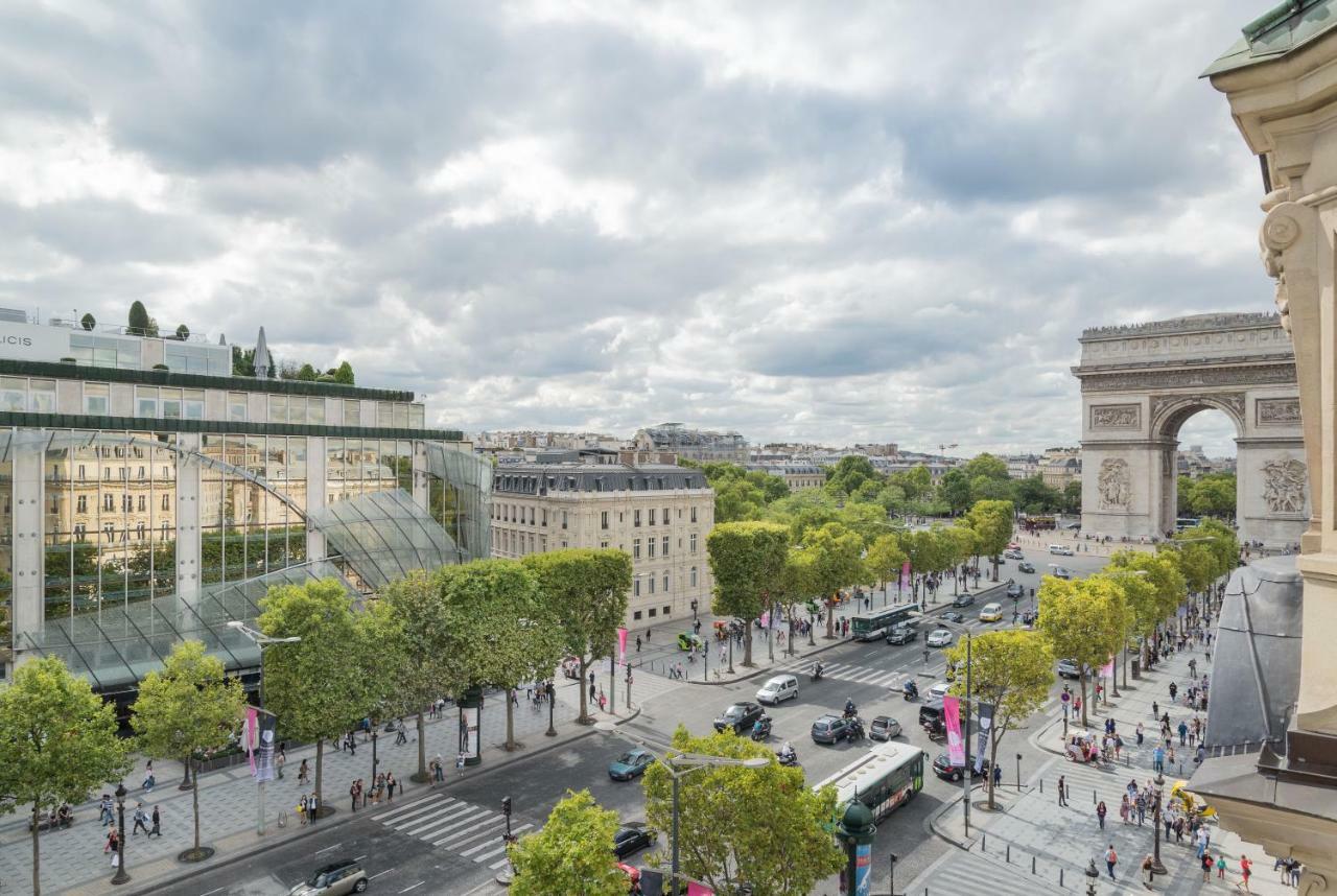 Love Nest In Saint-Michel Paris Bagian luar foto